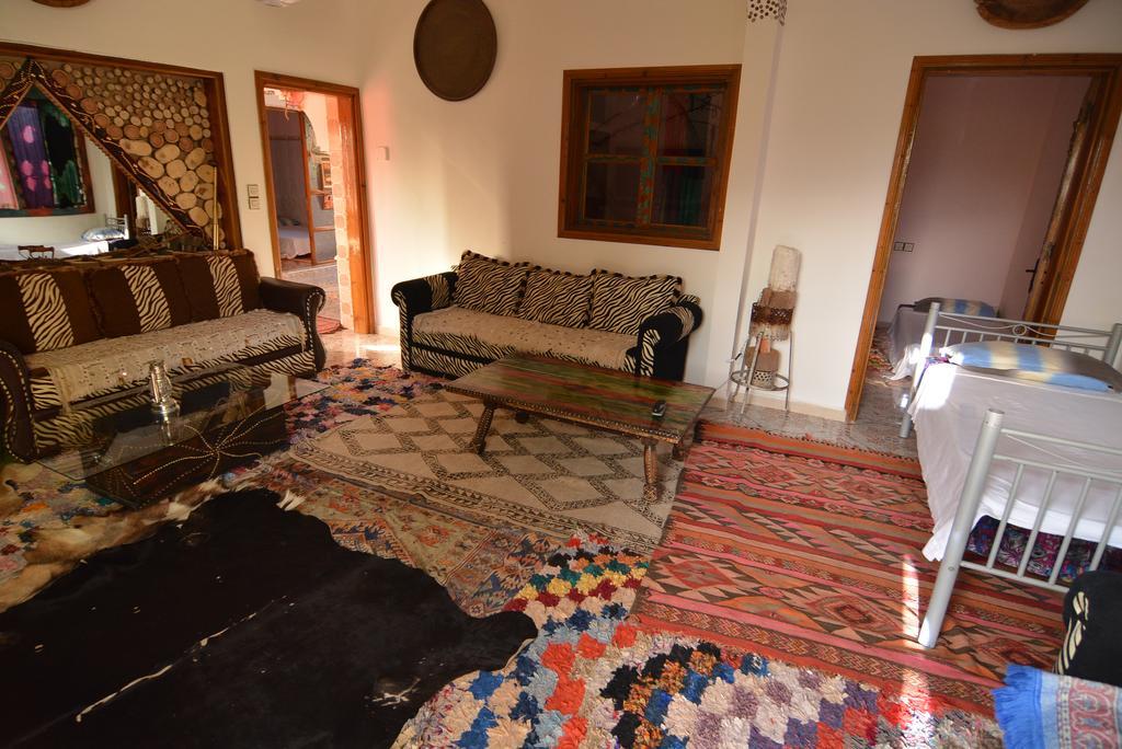 Maison D'Hotes Ait Bou Izryane Timoulilt Екстериор снимка